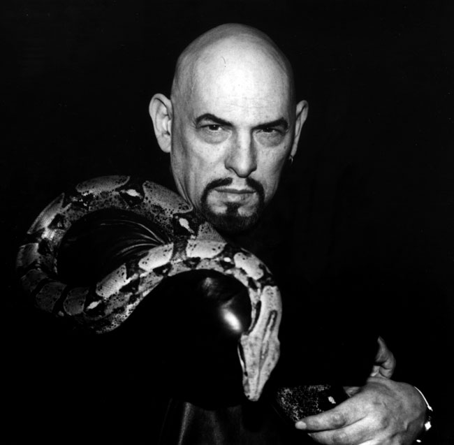 anton-lavey-satana